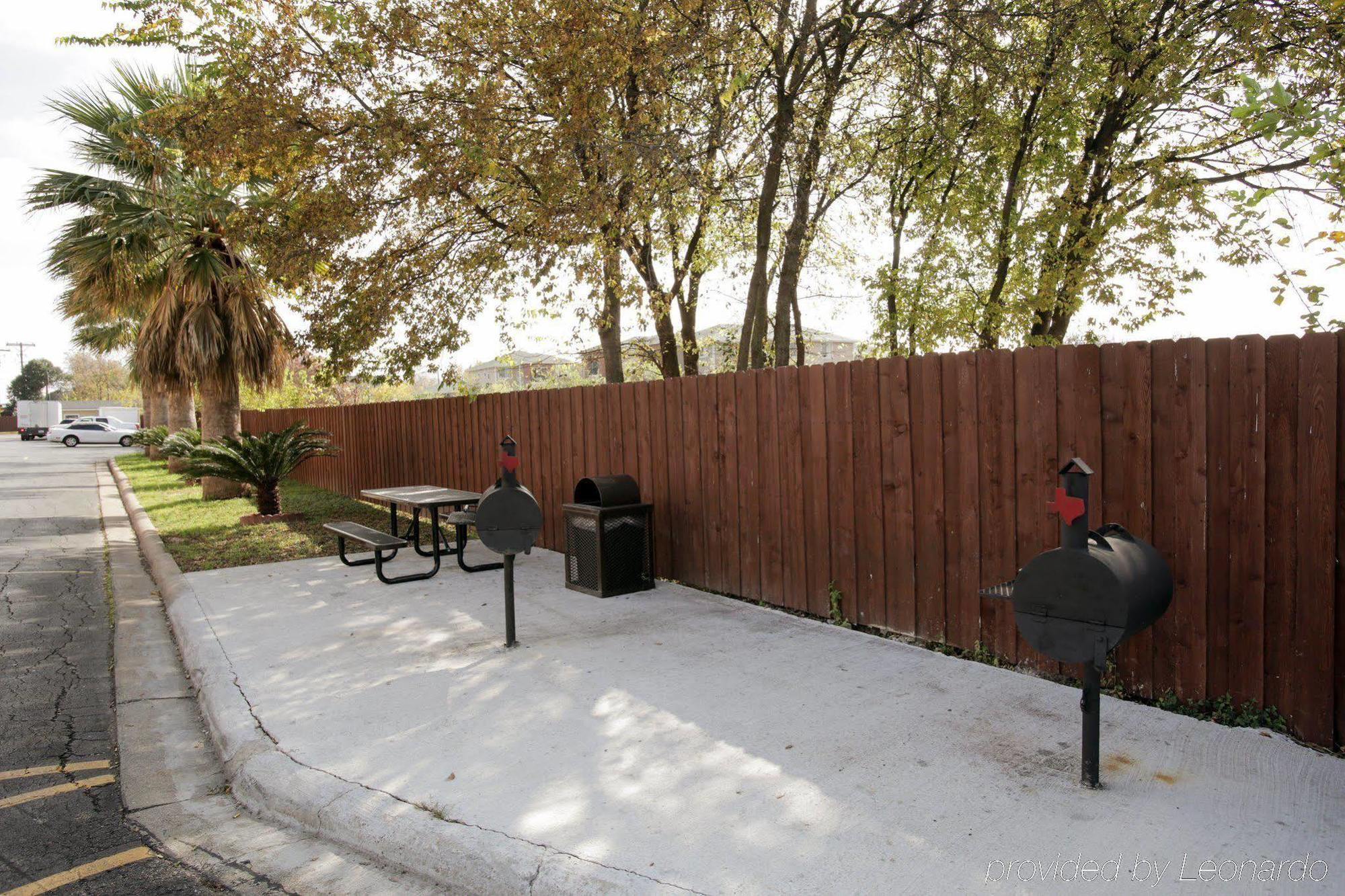 Scottish Downtown 2* Austin